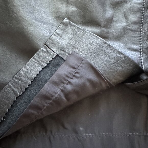 Vintage black vegan? leather skirt size 28 - Picture 3 of 4